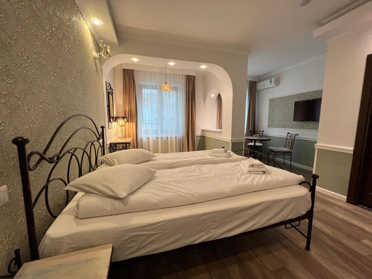 Cathedral Plaza Residences Bucarest Exterior foto
